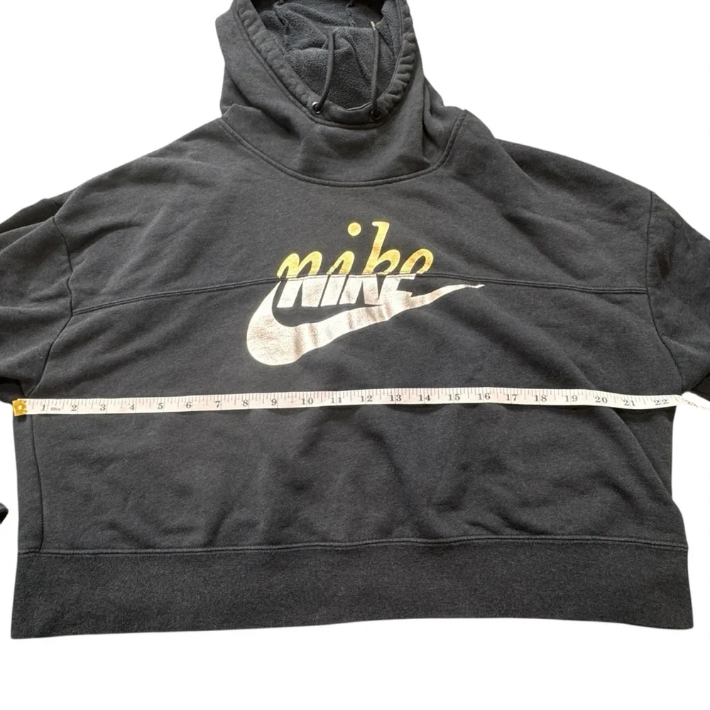 Nike Woman’s Sportswear Rally Metallic Clash Cropped Hoodie Black Size Medium